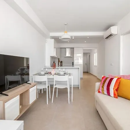 Stylish 2br Flat In 1 Min To Torrecilla 네르하